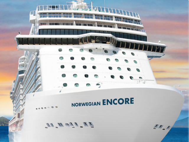 7-DAY ALASKA ROUND-TRIP SEATTLE: GLACIER BAY, SKAGWAY & JUNEAU