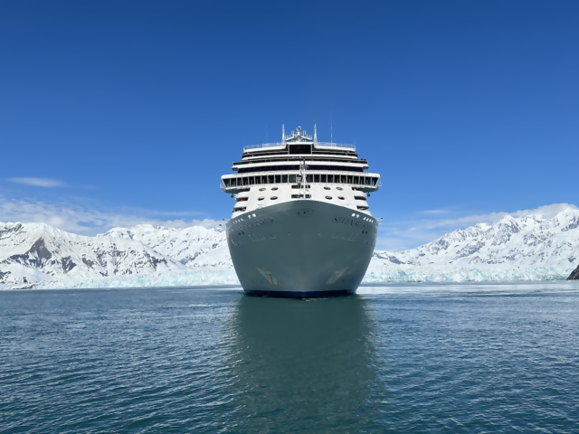 Free First Class Air and More on Regent Seven Seas Cruises