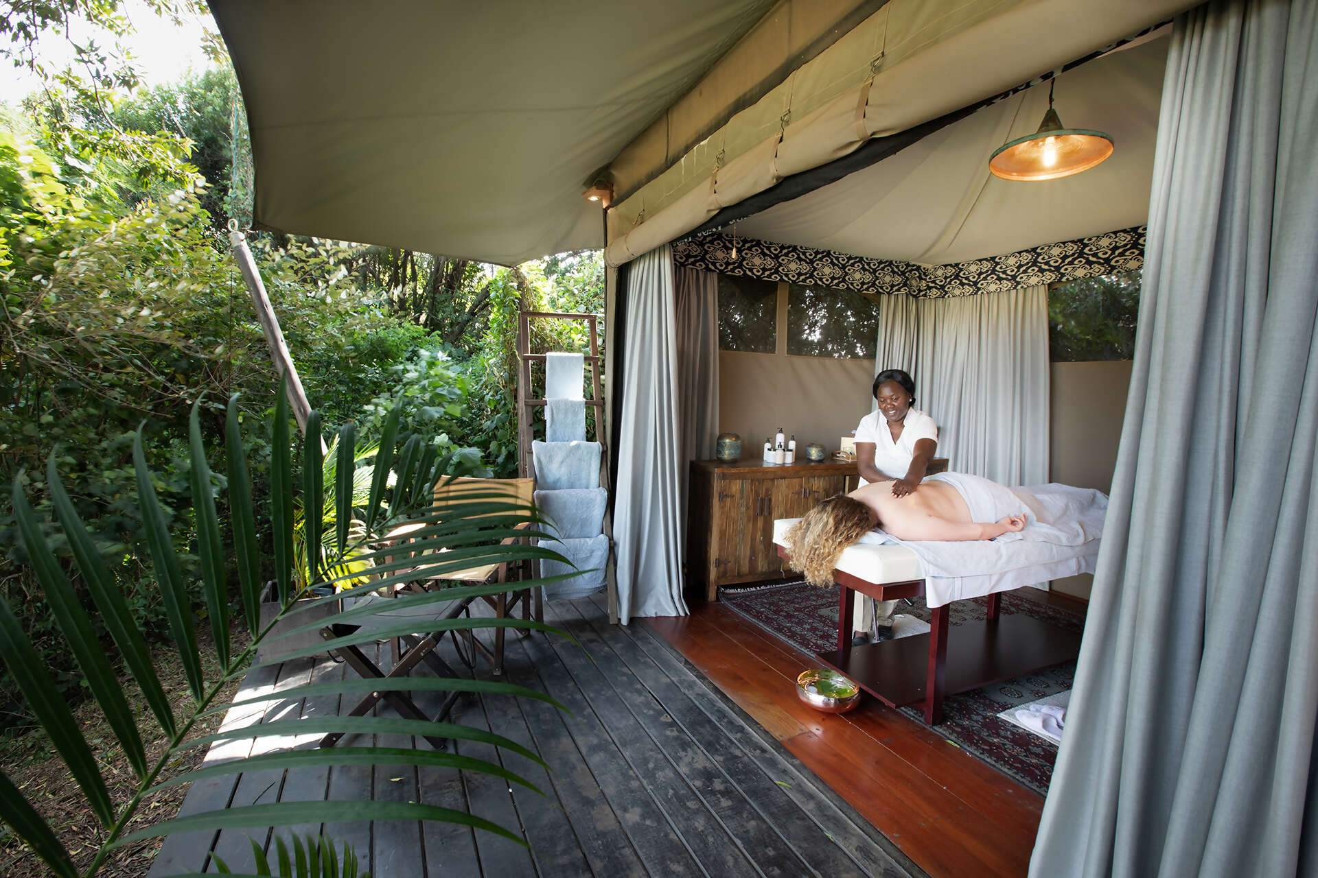 14Great-Plains-Mara-Plains-Camp-wellness-treatment.jpg