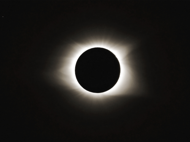 3 Luxurious Ways to Experience the Travel Event of 2021 - the Antarctic Solar Eclipse