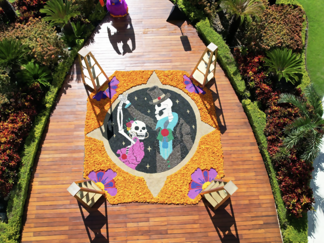 6 Resorts Where You Can Celebrate Mexico's