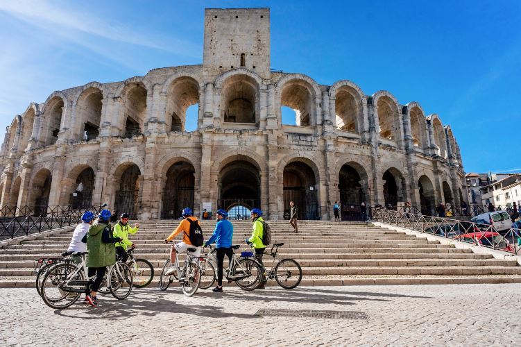 Save up to $2,500 and Receive $300 Onboard Credit per stateroom