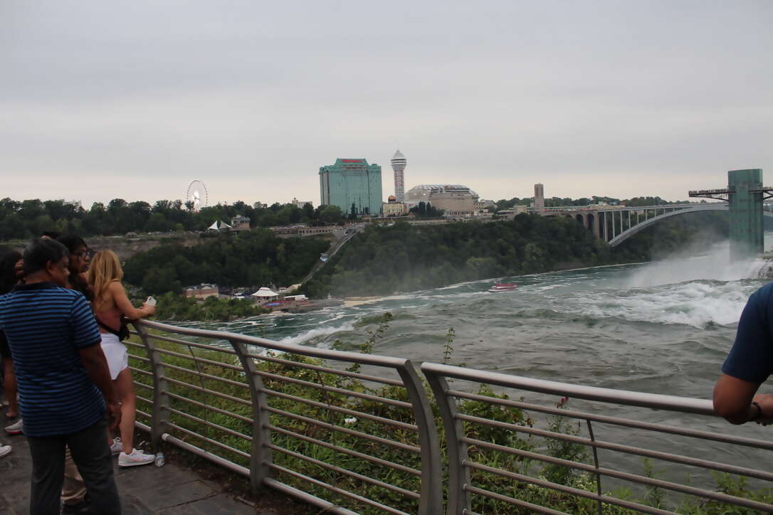Discover the Majestic Niagara Falls, USA: A Visitor's Guide