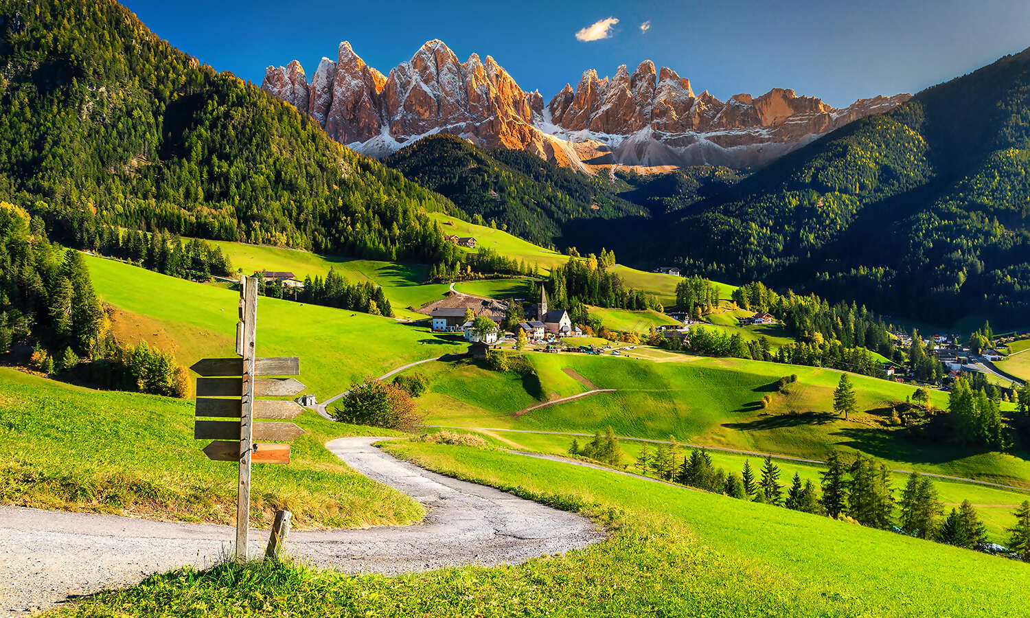 Banner03.jpg Banner03.jpg