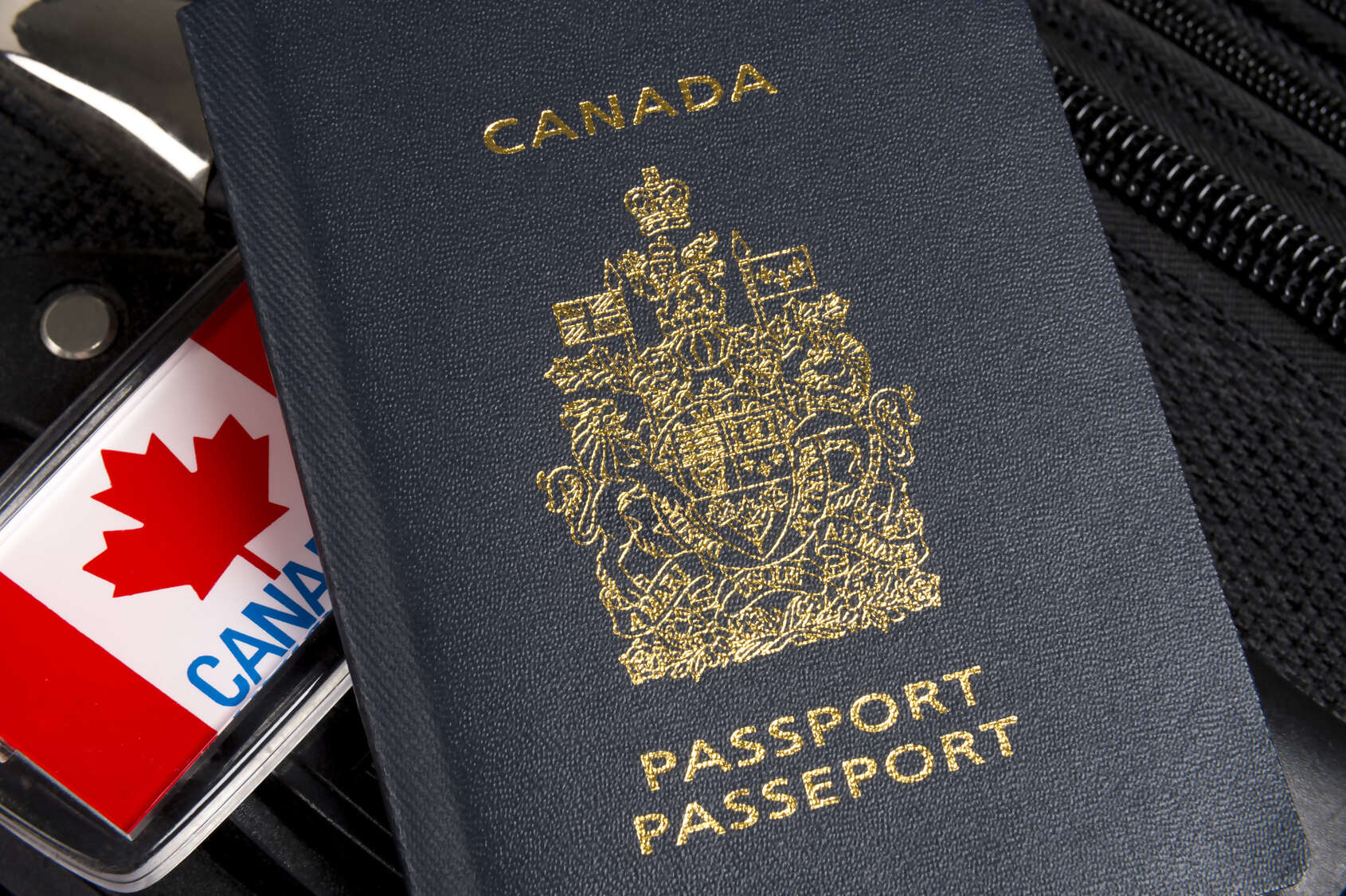 Canada’s new passport requirements - extended leniency to Nov 9