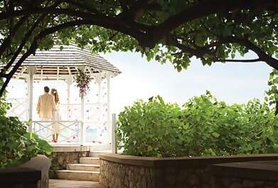 Couples Sans Souci