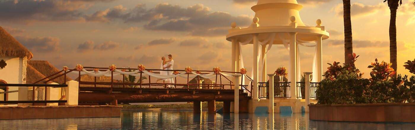 Now Sapphire Riviera Maya