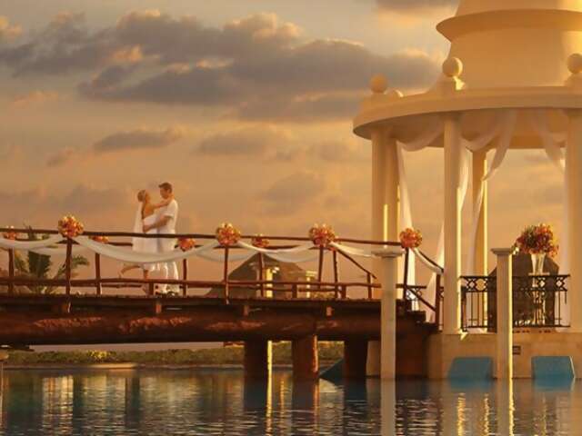 Now Sapphire Riviera Maya