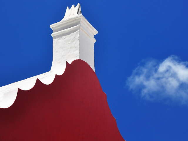 FEEL FREE TO ENJOY YOUR VACATION GLOW.