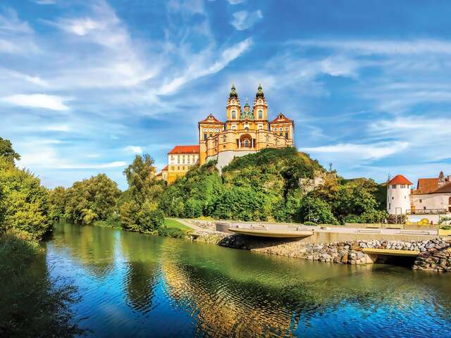 A Taste of Crystal Cruising