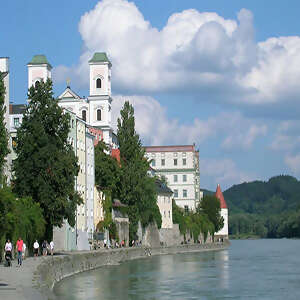 Jewels of Central Europe & Jewish Heritage with 2 Nights Paris & 2 Nights London