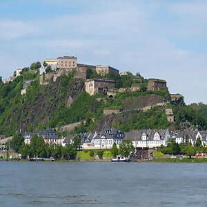 Festive Season on the Romantic Rhine with 2 Nights Paris & 2 Nights London