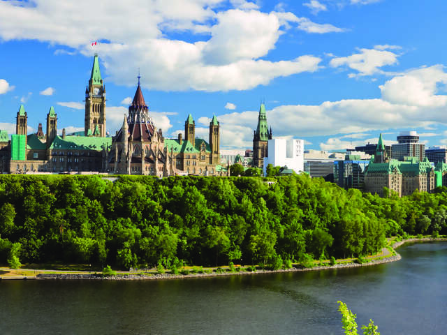 The Best of Eastern Canada featuring Montreal, Quebec City, Ottawa, Niagara Falls & Toronto
