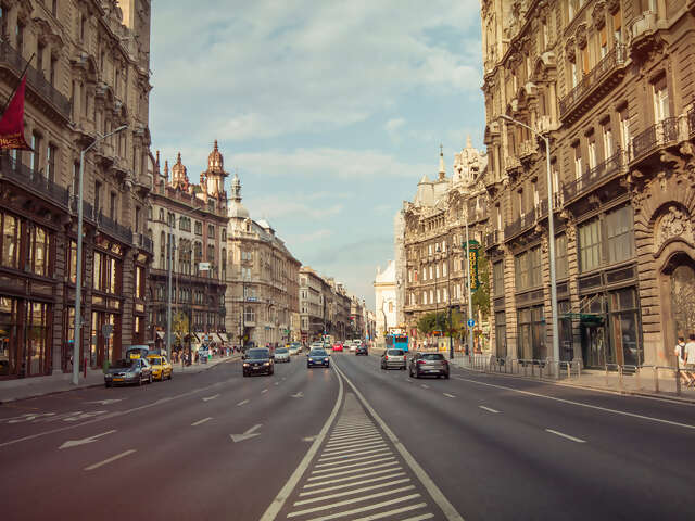 Budapest to Berlin: Graffiti Walls & Market Halls