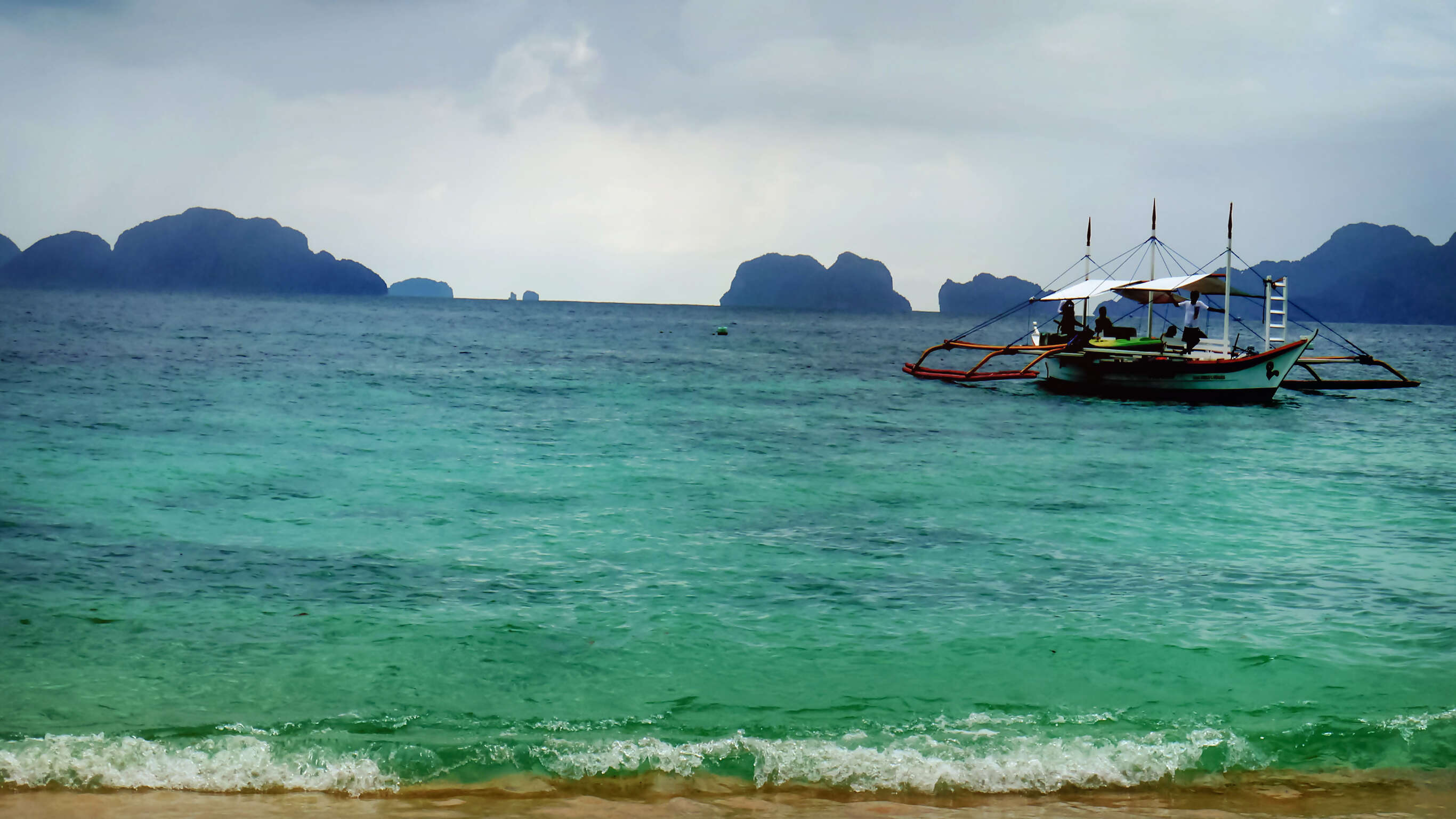 Islands of the Philippines on a Shoestring