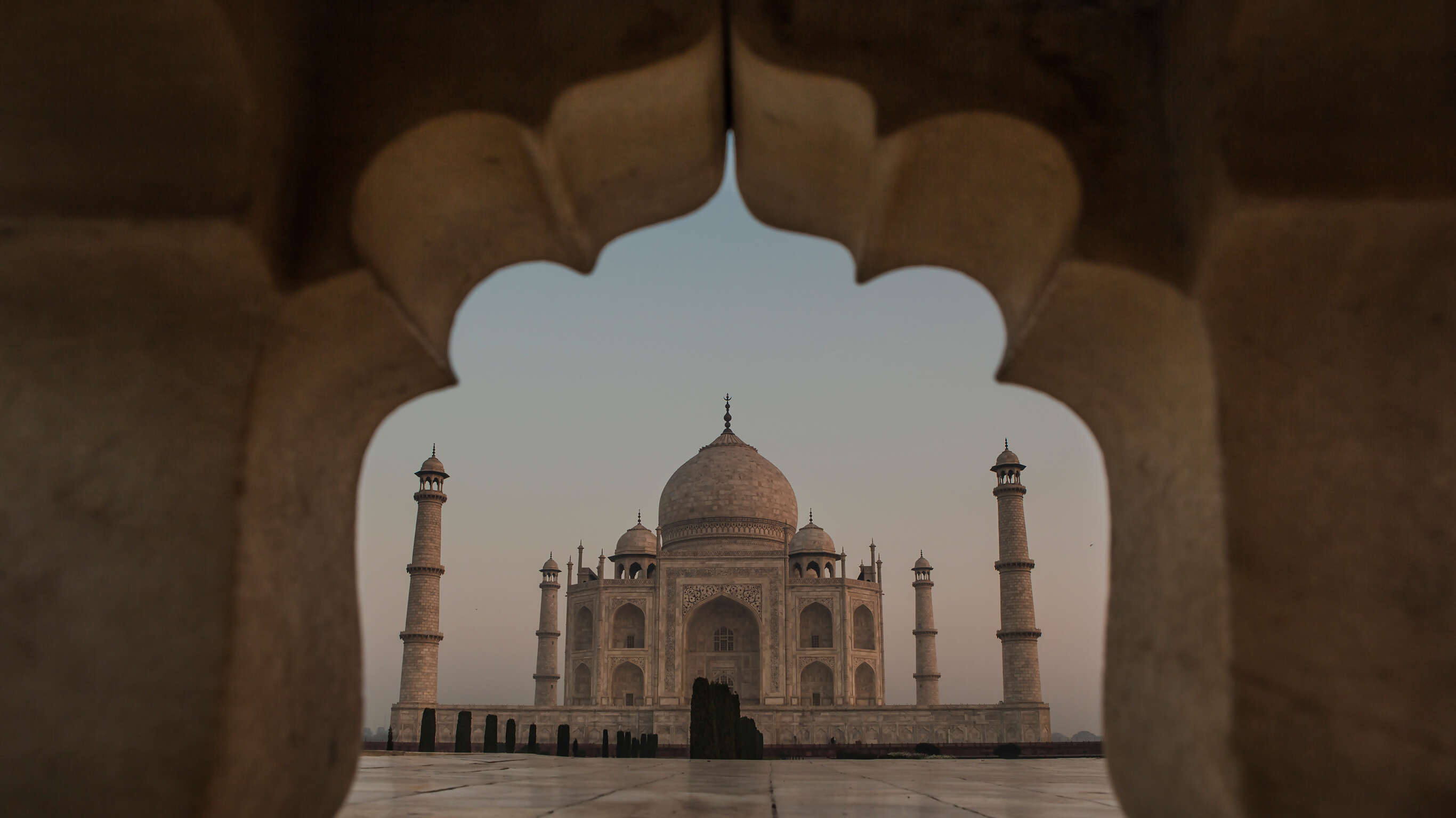 Explore India & Nepal