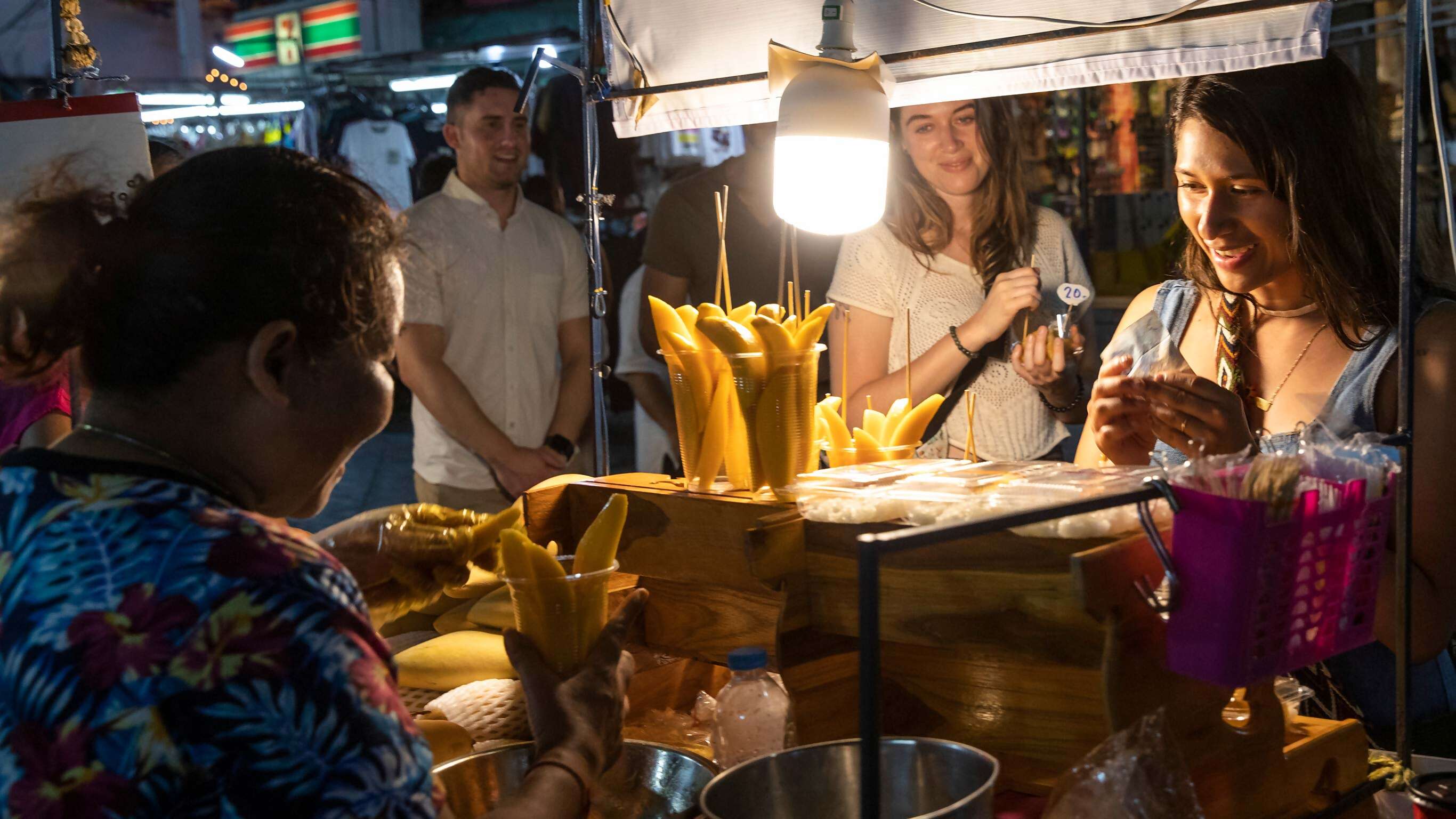 Bangkok Day Tour: One Night in Bangkok (half day)