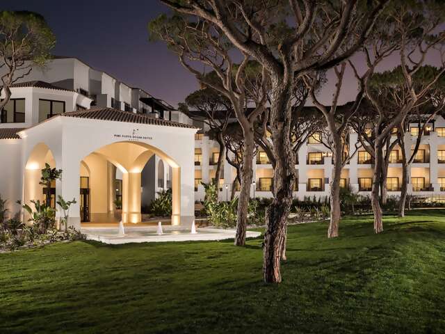 Pine Cliffs Ocean Suites, a Luxury Collection Resort & Spa, Algarve