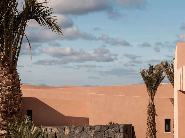 Domes Novos Santorini, Autograph Collection