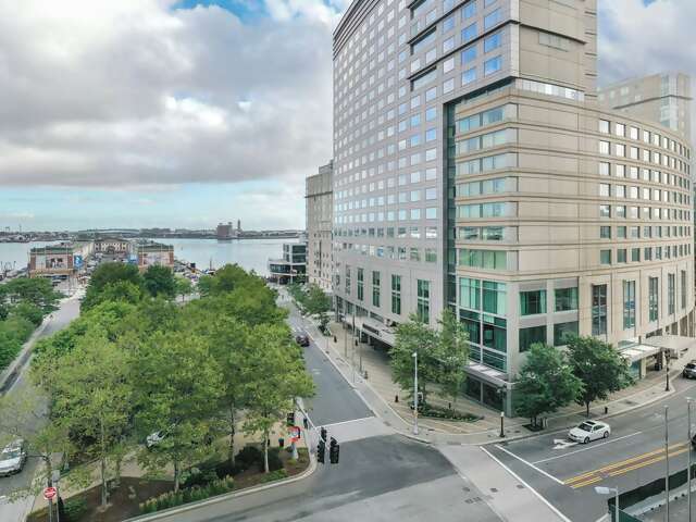 Renaissance Boston Seaport District