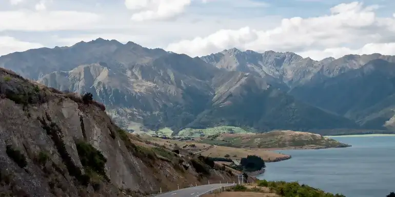 Australia and New Zealand: Surf, Sun & Epic Parks