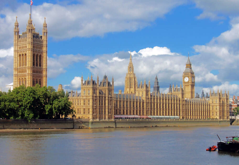 London & Paris featuring New Year’s Eve in Paris