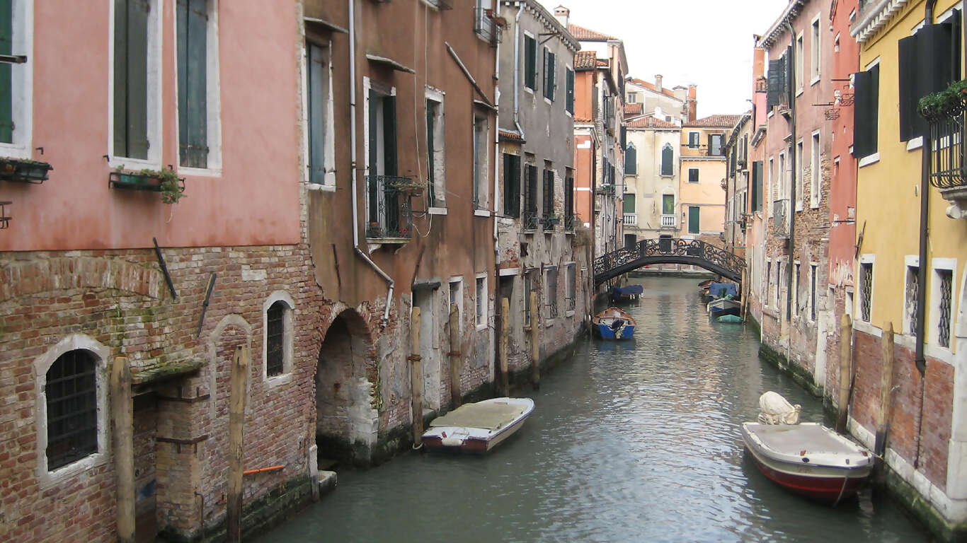 Reflections of Italy featuring Como