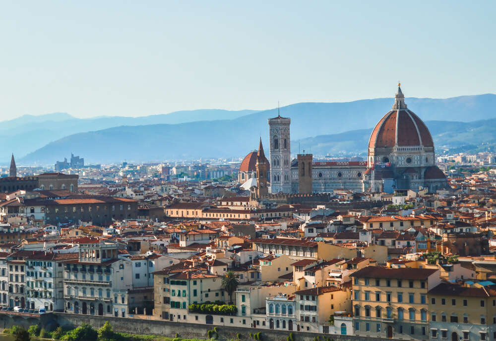 Tuscan & Umbrian Countryside featuring Italy's Charming Hill Towns