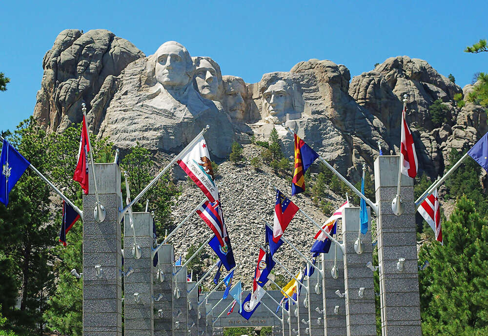 Spotlight on South Dakota featuring Mount Rushmore & The Badlands